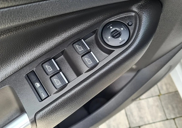 Ford Kuga cena 77900 przebieg: 71000, rok produkcji 2017 z Bielsk Podlaski małe 704